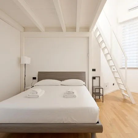 Cozy Corner With Balcony And Private Garage! Apartman *